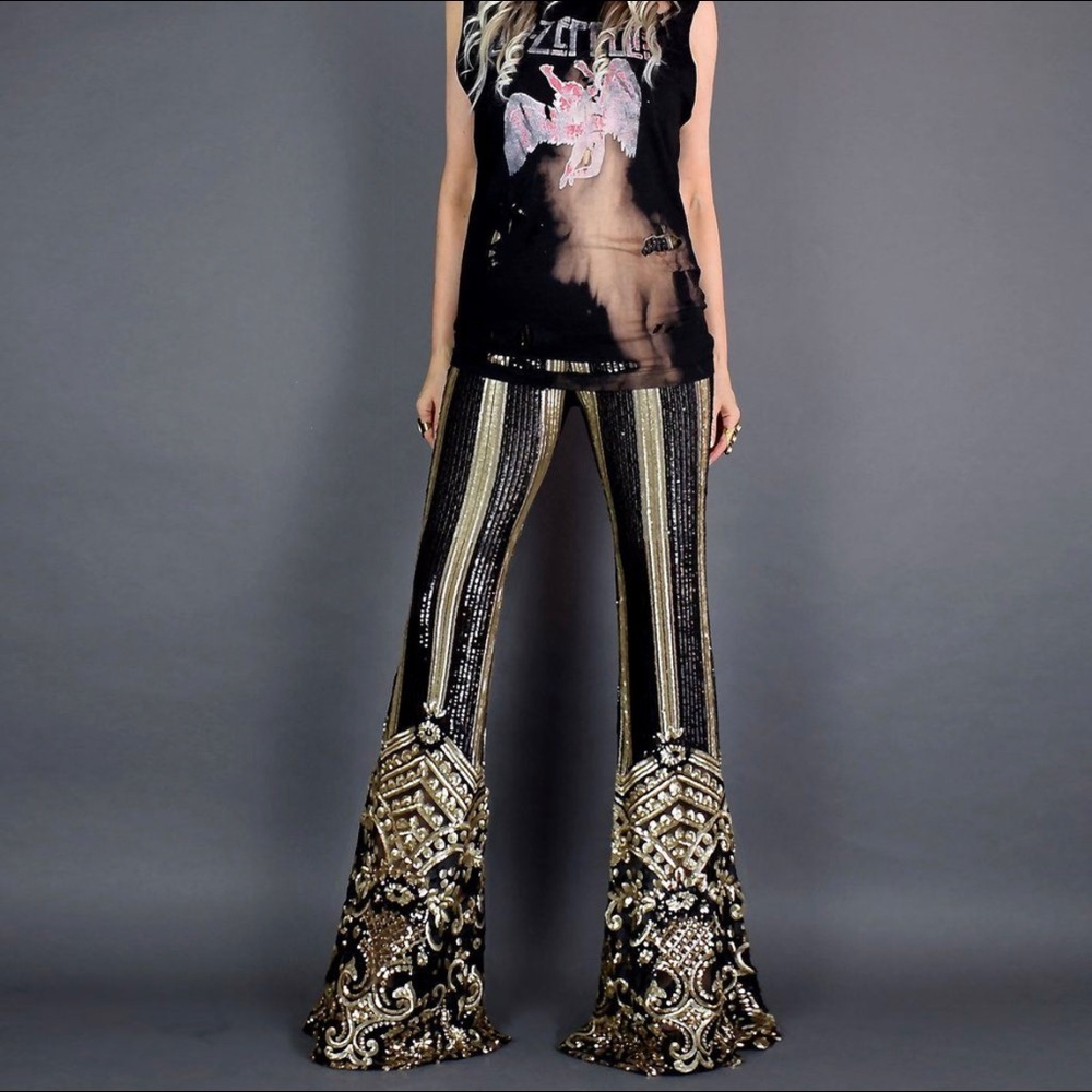 GIRL ON A VINE 
Diamond & Pearl Sequin Lace pants
